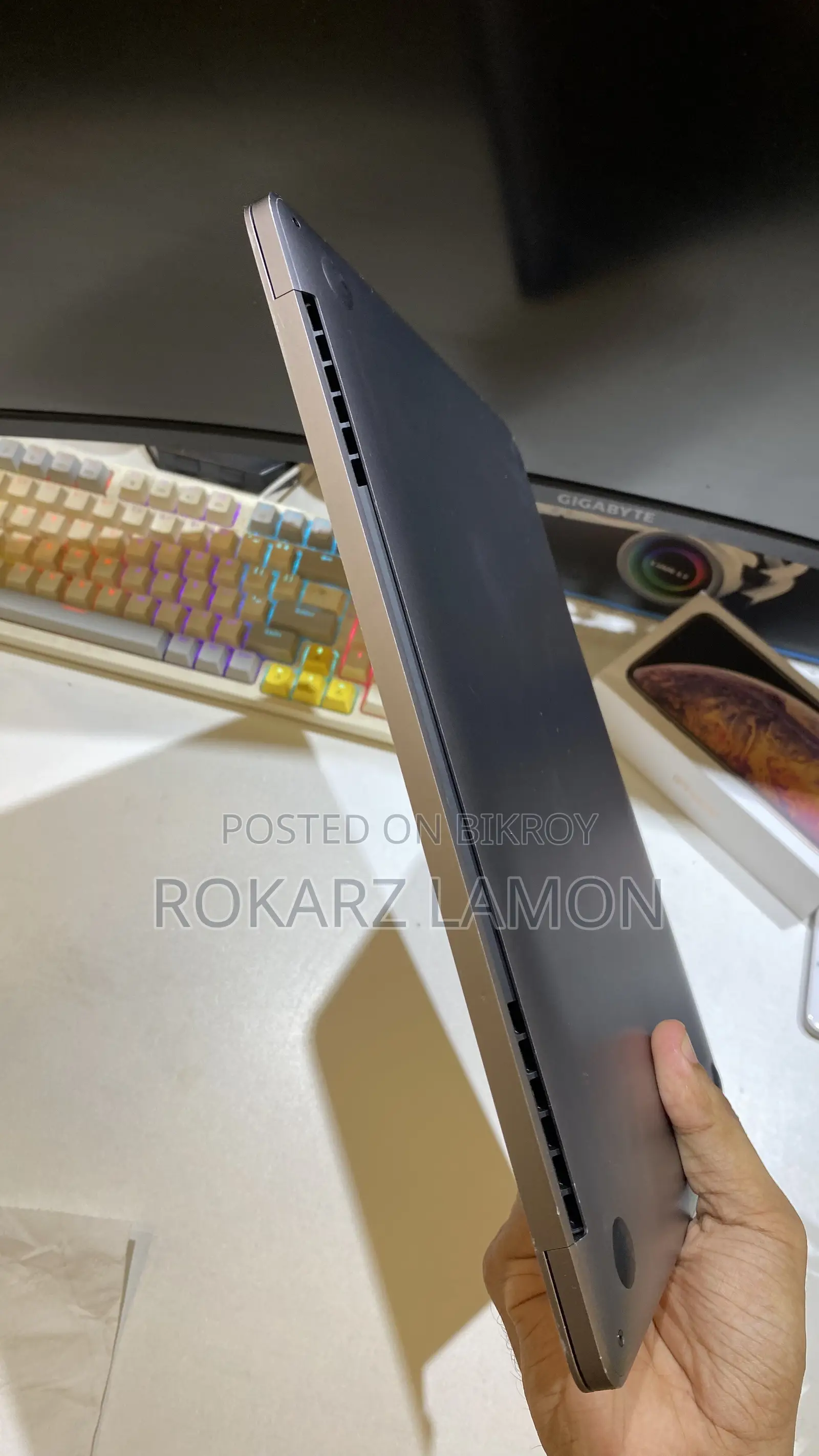 Laptop Apple MacBook Pro 2020 8GB Intel Core i5 SSD 256GB