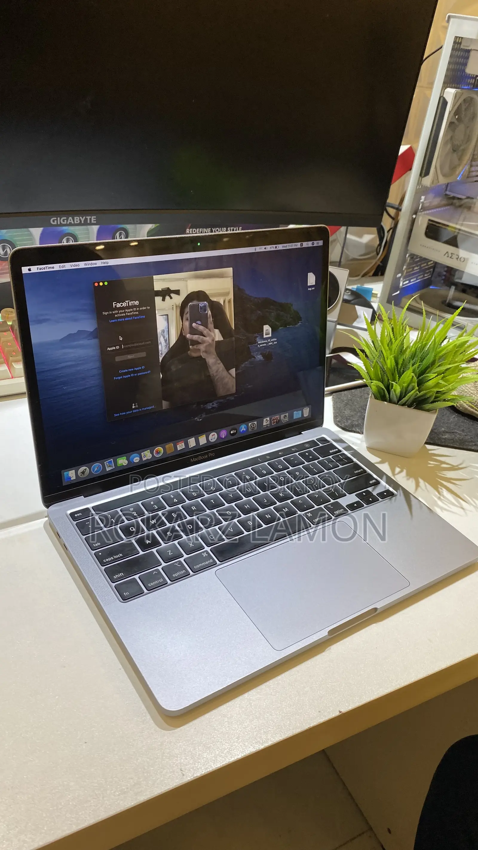 Laptop Apple MacBook Pro 2020 8GB Intel Core i5 SSD 256GB