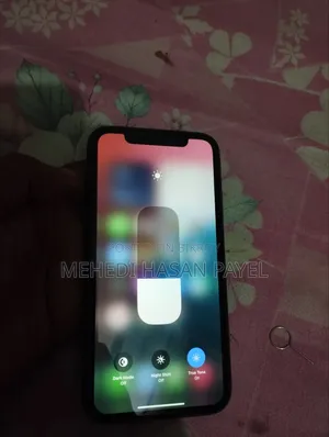 অ্যাপল আইফোন ১১ ৬৪ জিবি কালো