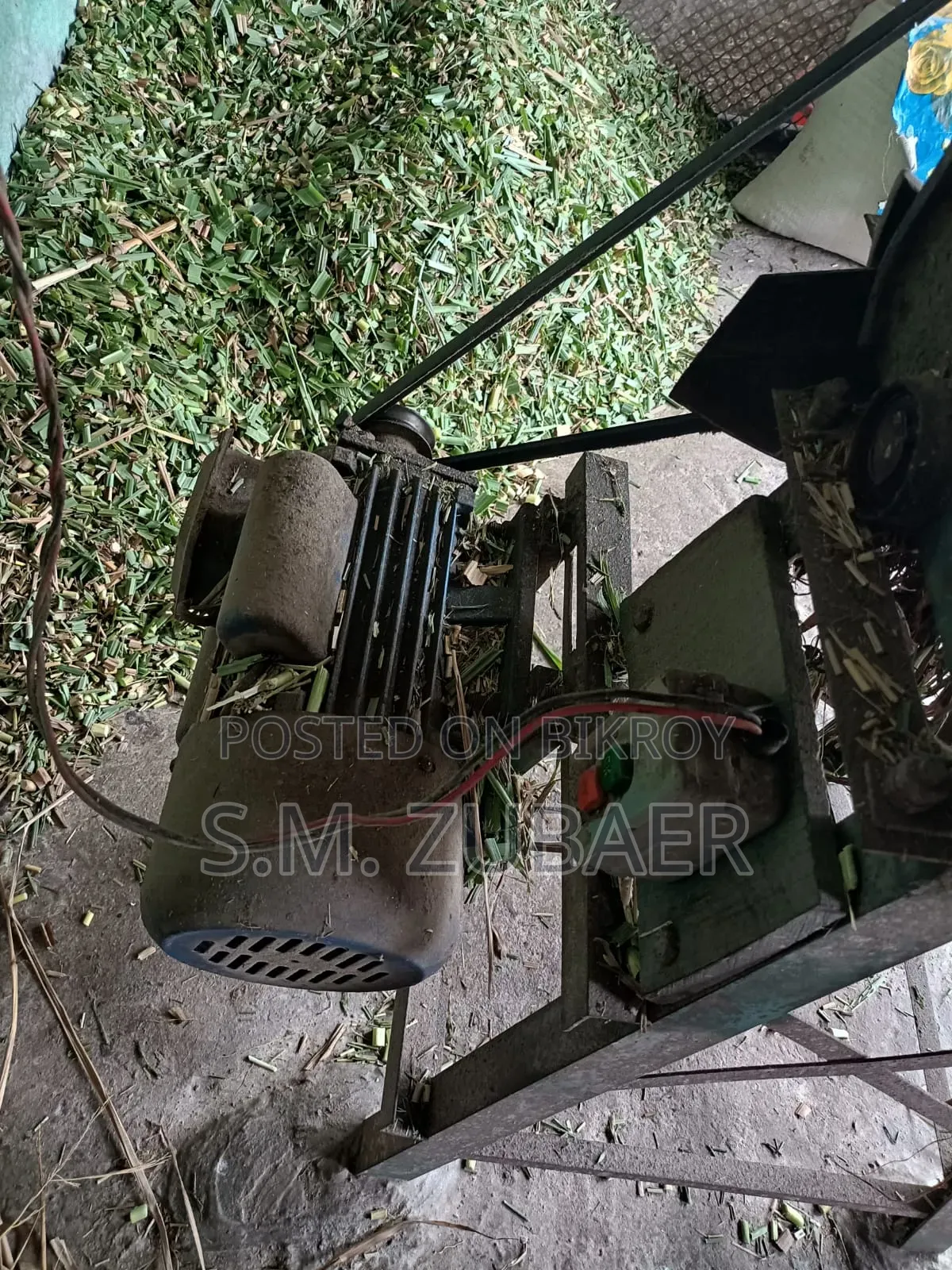 Cow Straw Cutting Machine