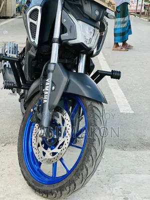 New Yamaha FZS V4 2025 Beige