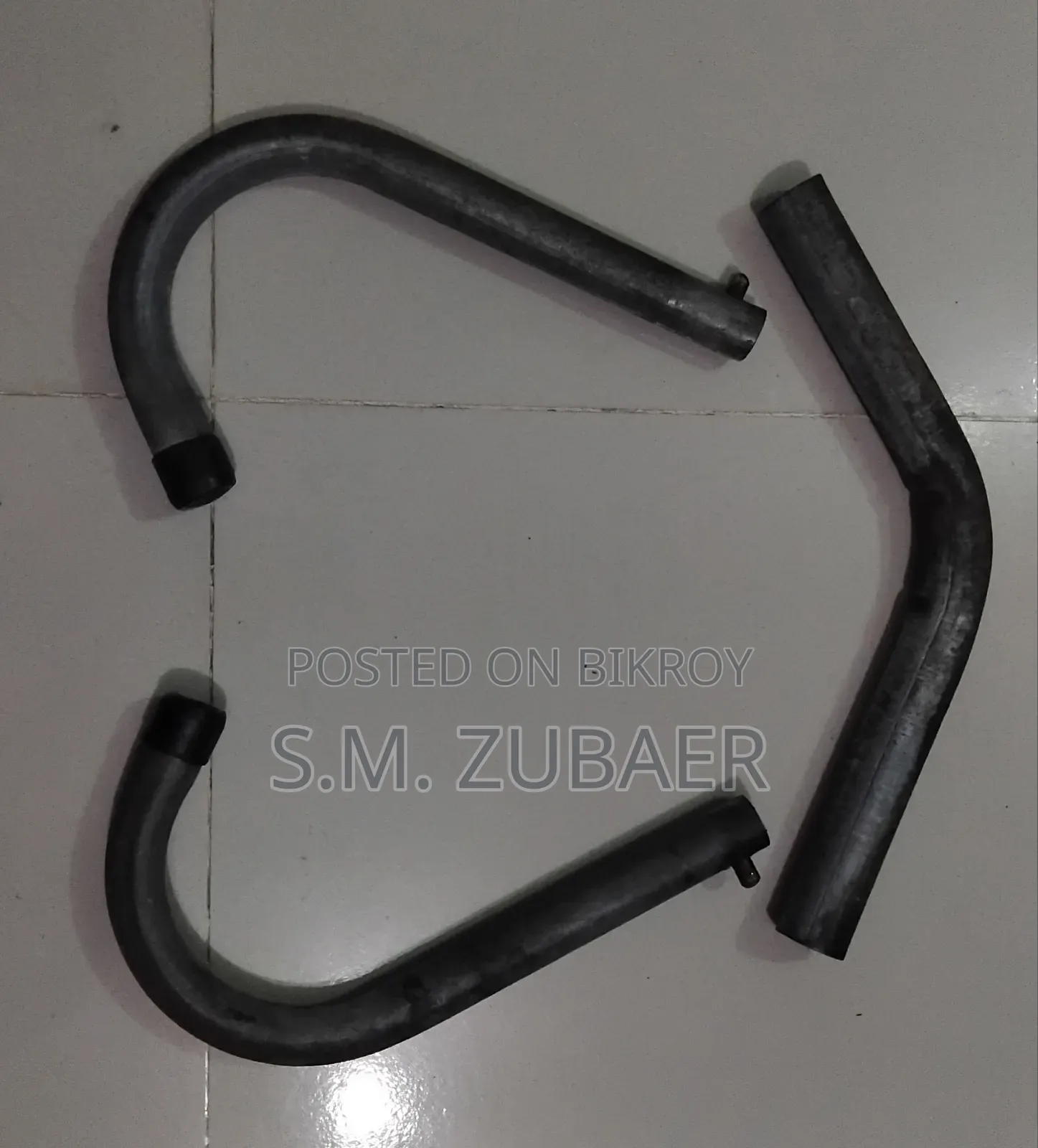 Anti-Kick Bar for Dairy Cows