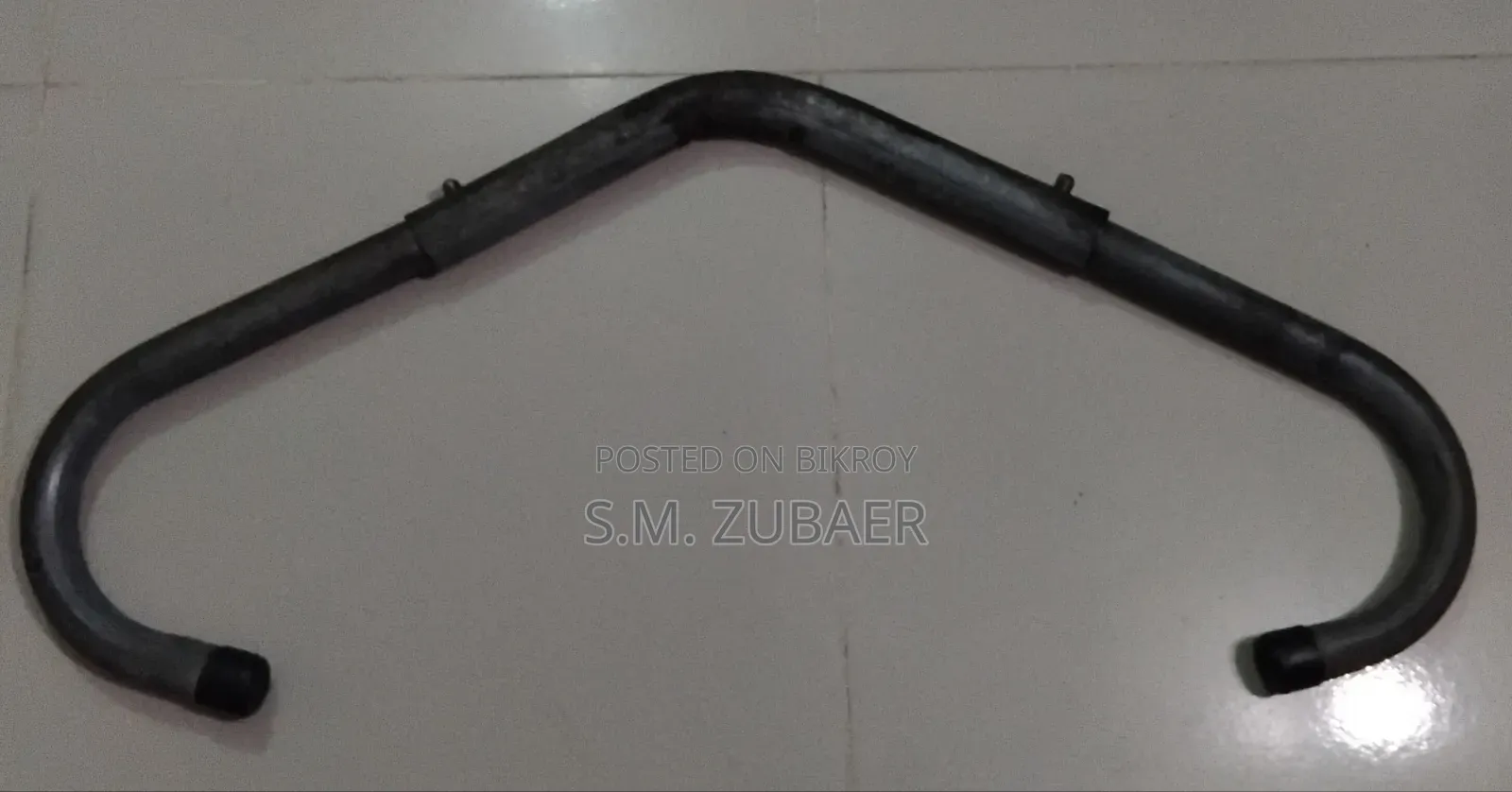 Anti-Kick Bar for Dairy Cows