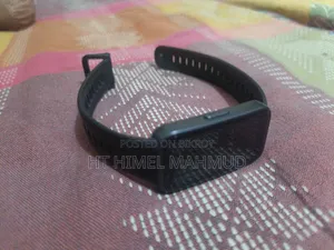 হুয়াওয়ে ব্যান্ড ১০