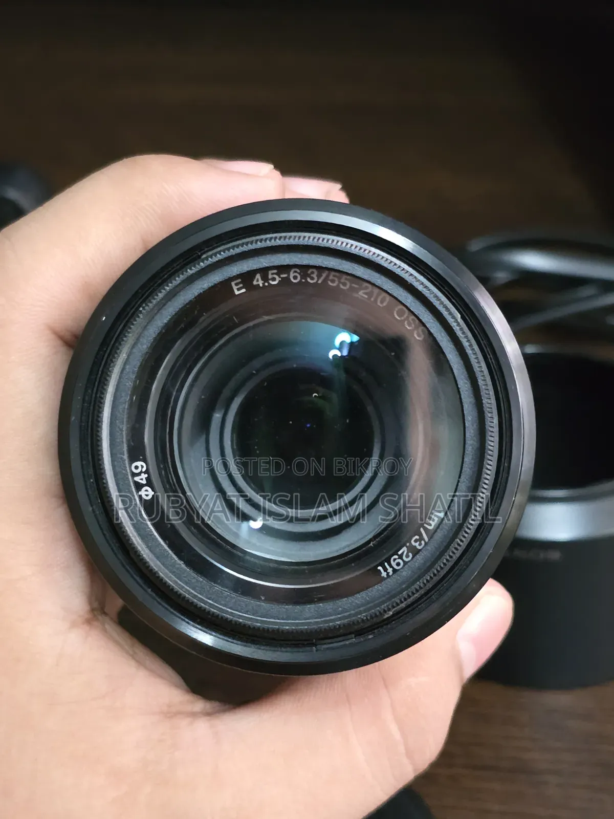 Sony A6400 Setup (Body + Telephoto Lens + 256GB SD + Accessories)