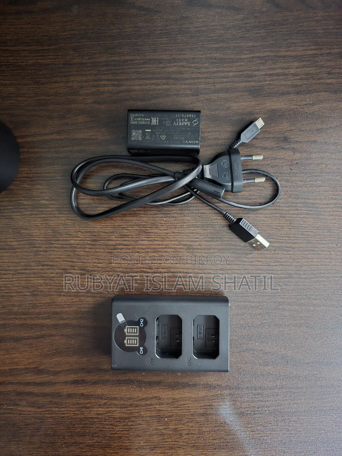 Sony A6400 Setup (Body + Telephoto Lens + 256GB SD + Accessories)