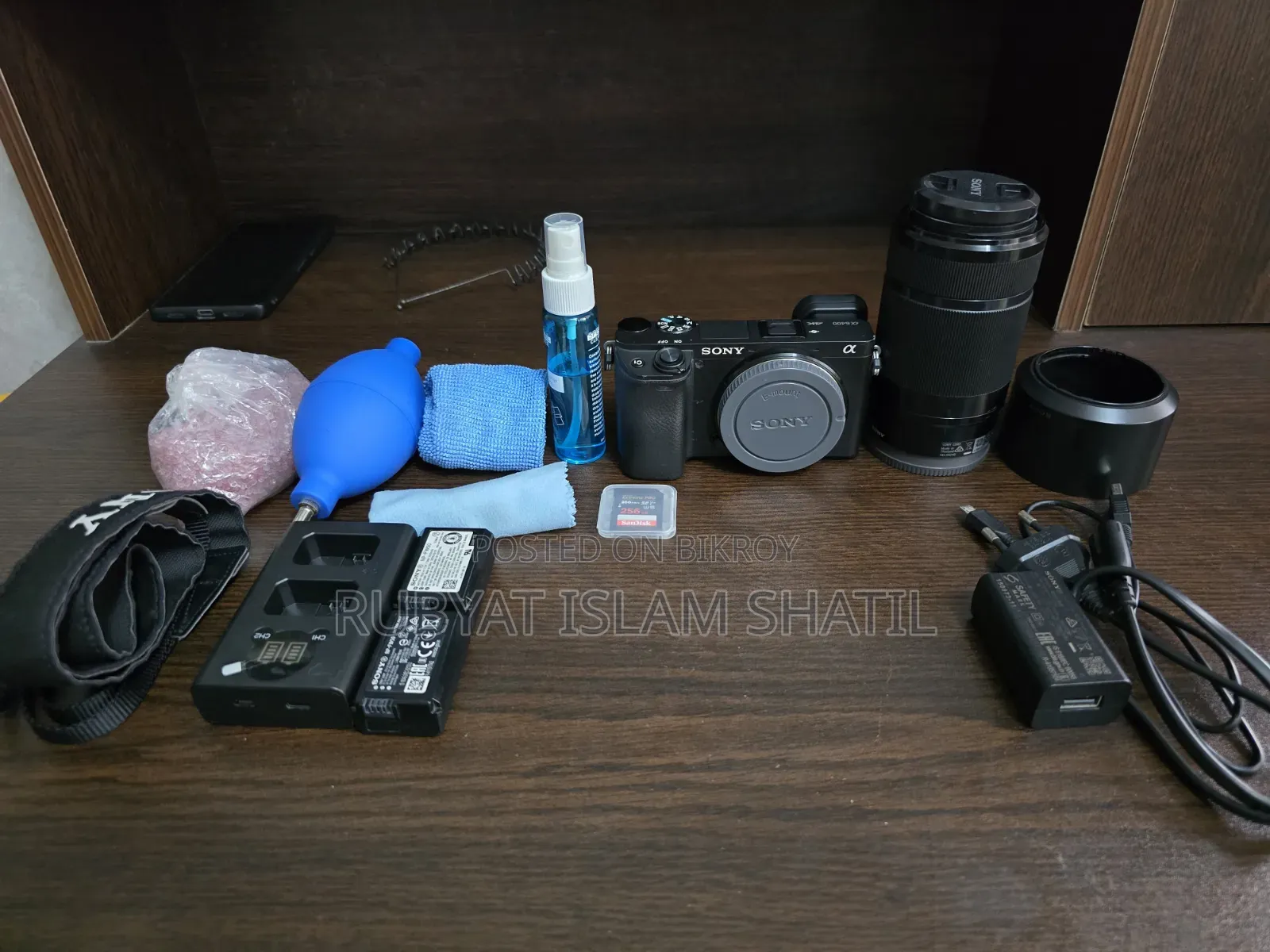 Sony A6400 Setup (Body + Telephoto Lens + 256GB SD + Accessories)