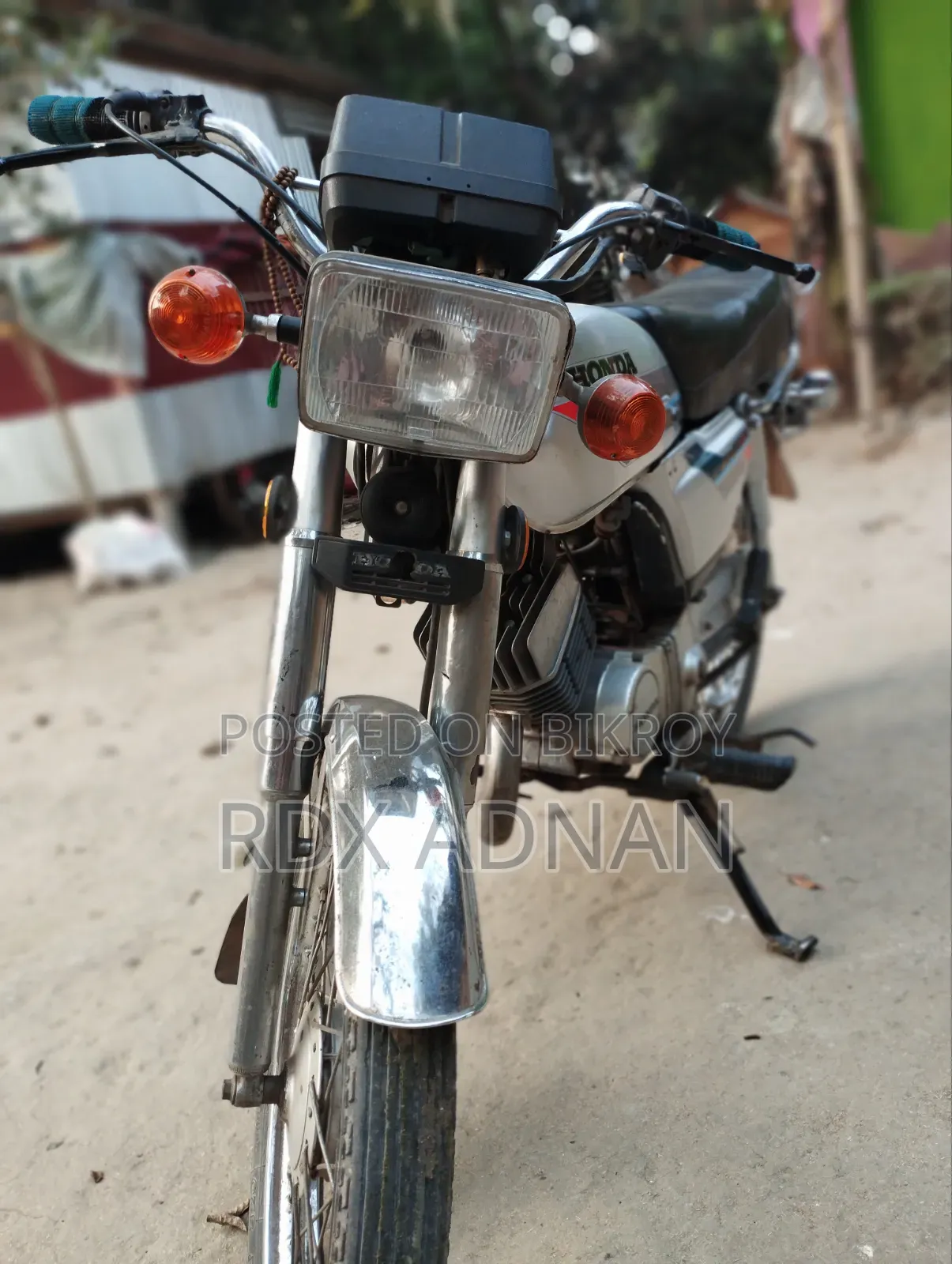 Honda 2000 Silver