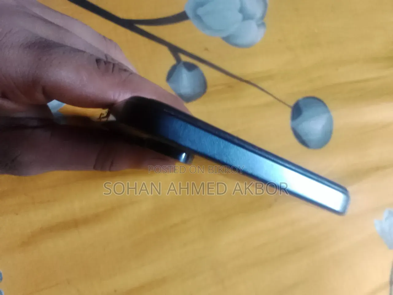 ইটেল পাওয়ার ৭০ ১২৮ জিবি ব্ল্যাক