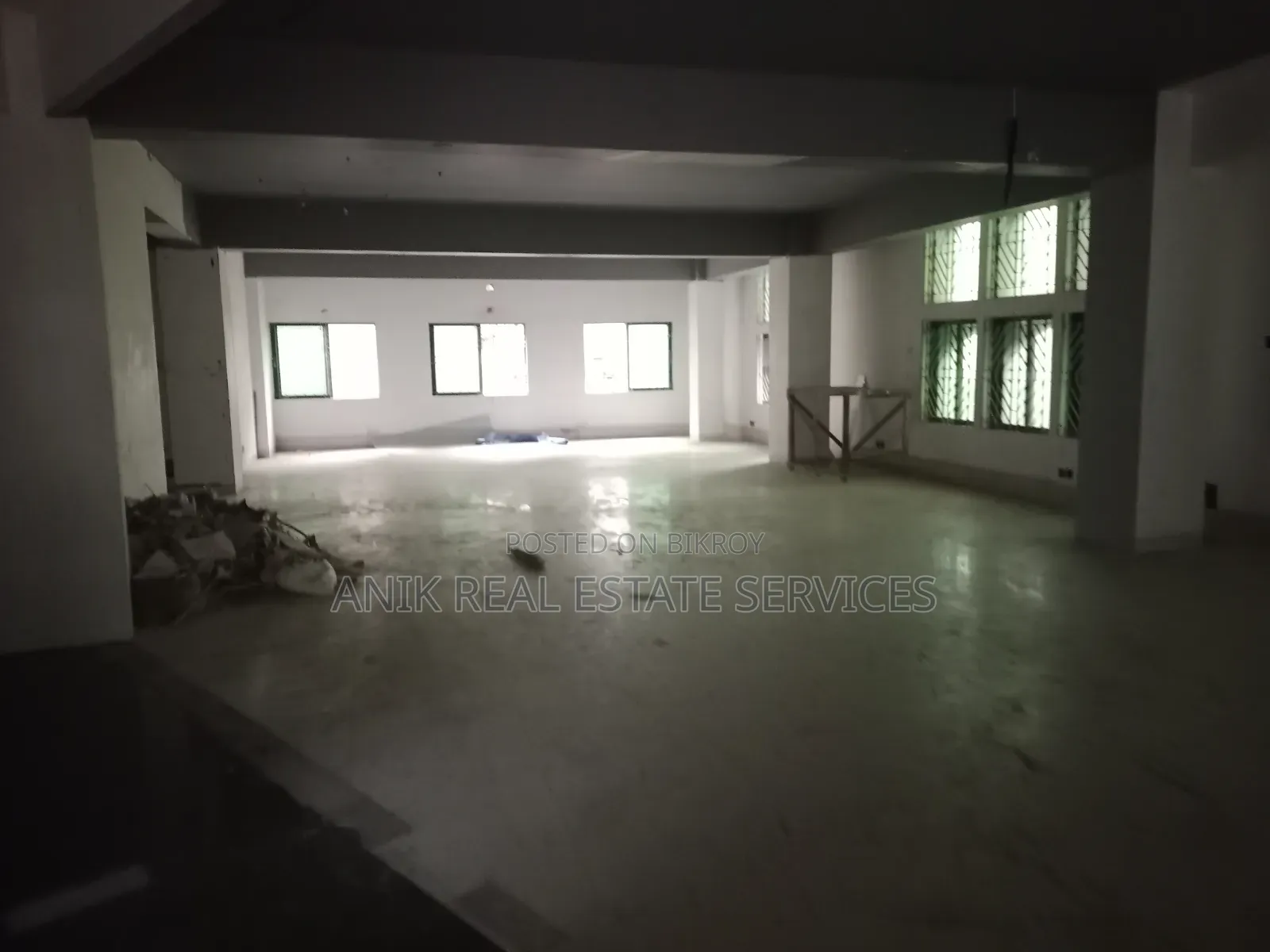 গুলশান ১ এর জন্য বাণিজ্যিক ৩০০০ বর্গফুটের অফিস স্পেস ভাড়া