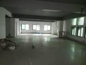 গুলশান ১ এর জন্য বাণিজ্যিক ৩০০০ বর্গফুটের অফিস স্পেস ভাড়া