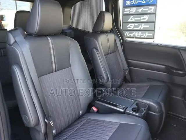 New Toyota Noah 2026 পার্ল