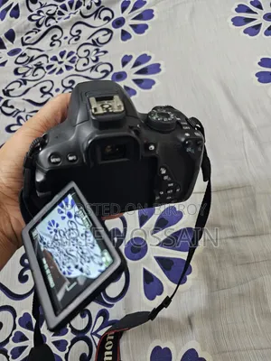 DSLR Camera