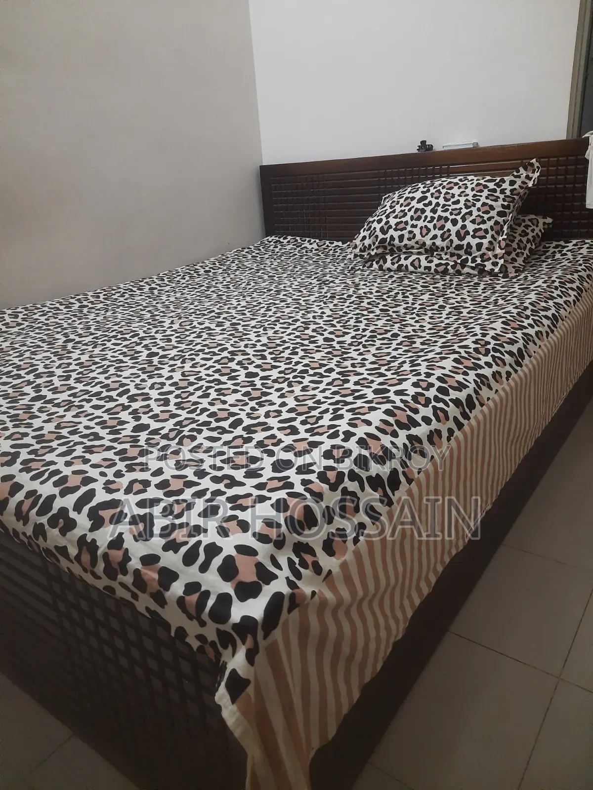 Full Box Bed