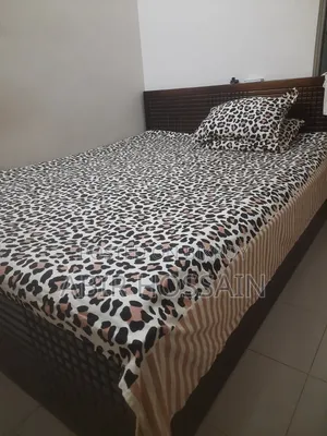 Full Box Bed