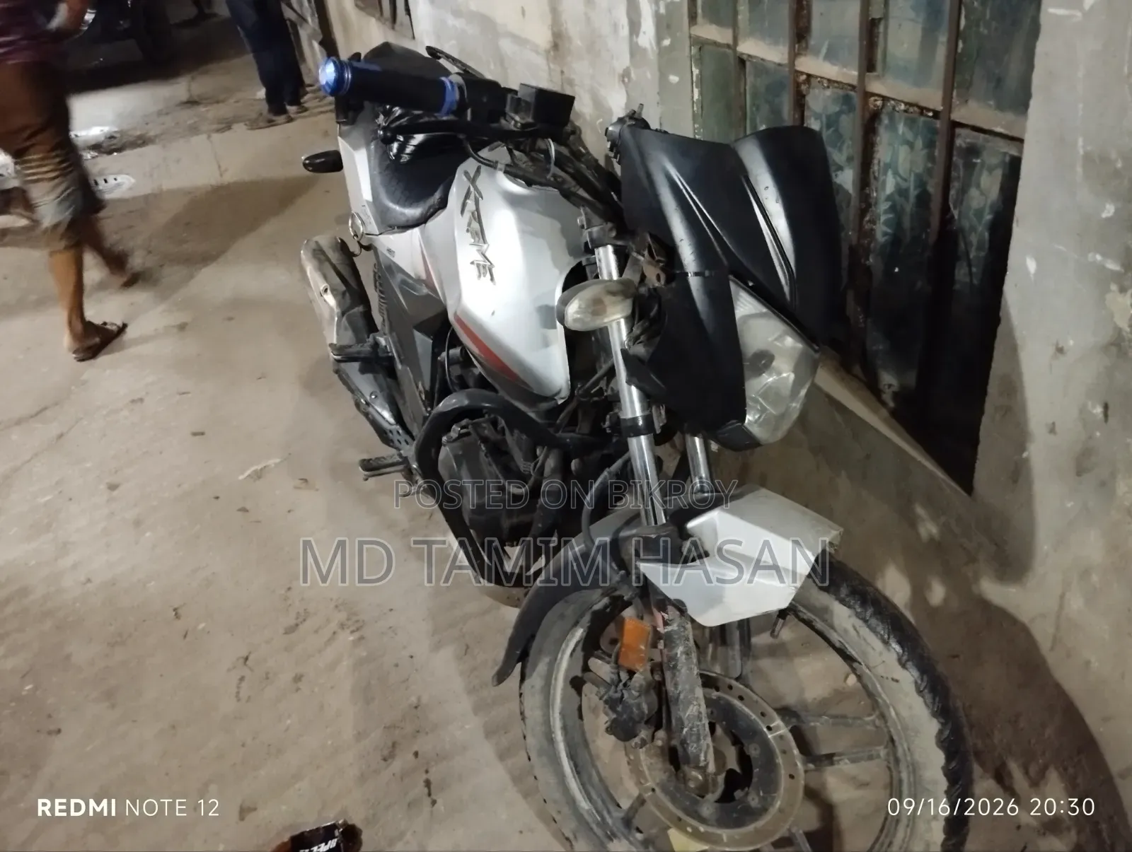হিরো এক্সট্রিম স্পোর্টস ২০১৮ কালো