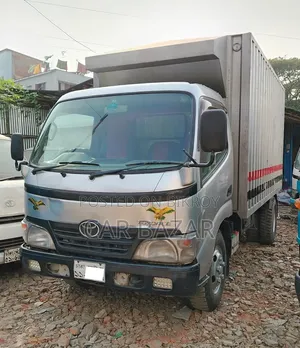 টয়োটা ডায়না ডেলিভারি ভ্যান ২০০৬ ডিজেল