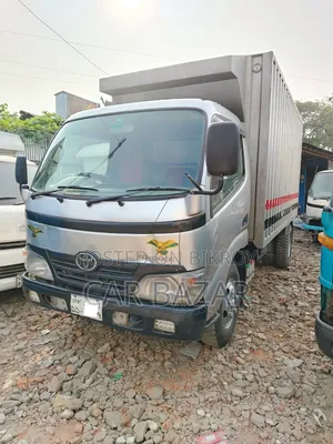 টয়োটা ডায়না ডেলিভারি ভ্যান ২০০৬ ডিজেল