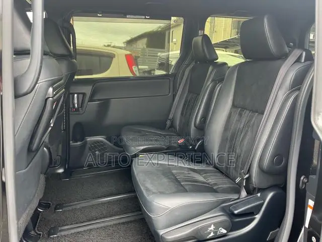 Toyota Esquire 2020 Black