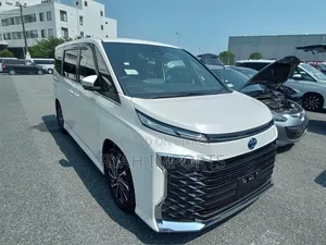 Toyota Voxy S-Z 2WD 7-Seater 2024 Pearl