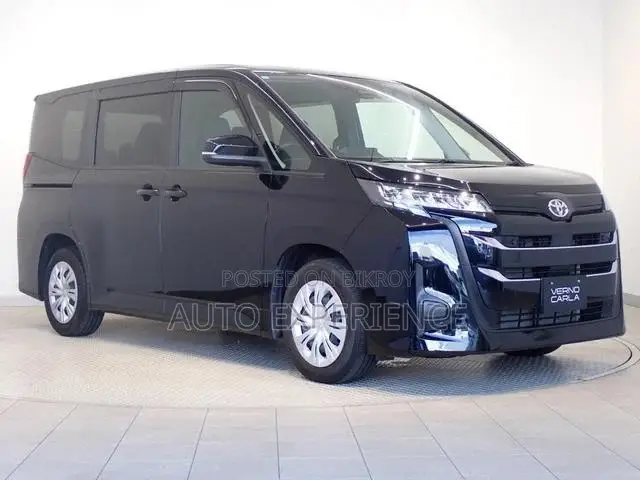 Toyota Noah 2022 Black