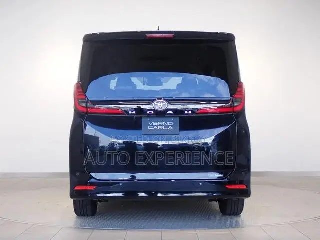 Toyota Noah 2022 Black
