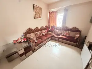 ৬ সিট সোফা