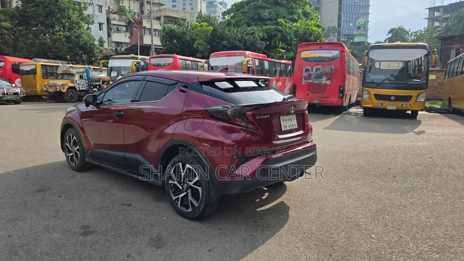 Toyota C-HR 2017 Maroon