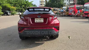 Toyota C-HR 2017 Maroon