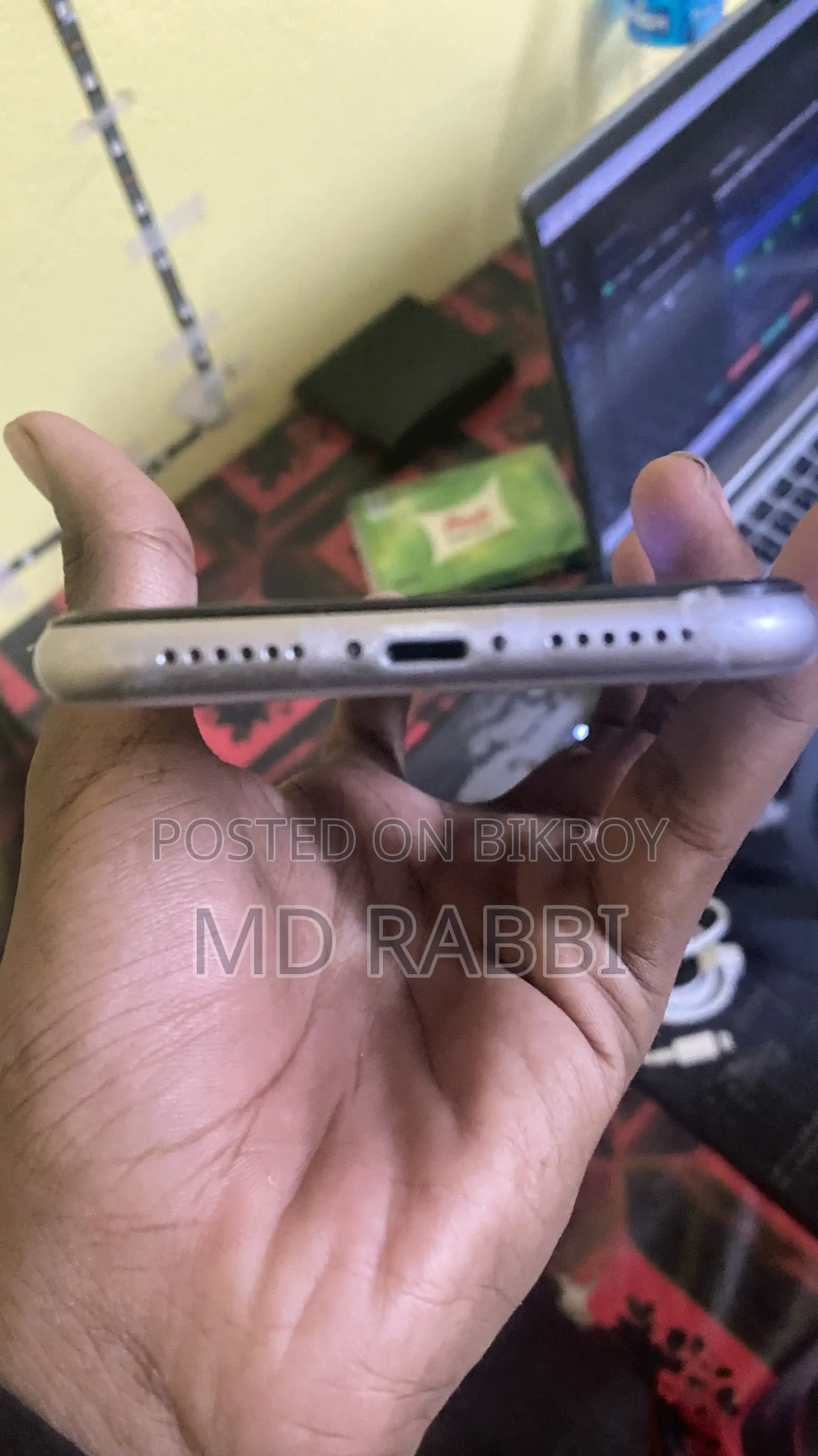 অ্যাপল আইফোন ১১ ৬৪ জিবি পার্পল