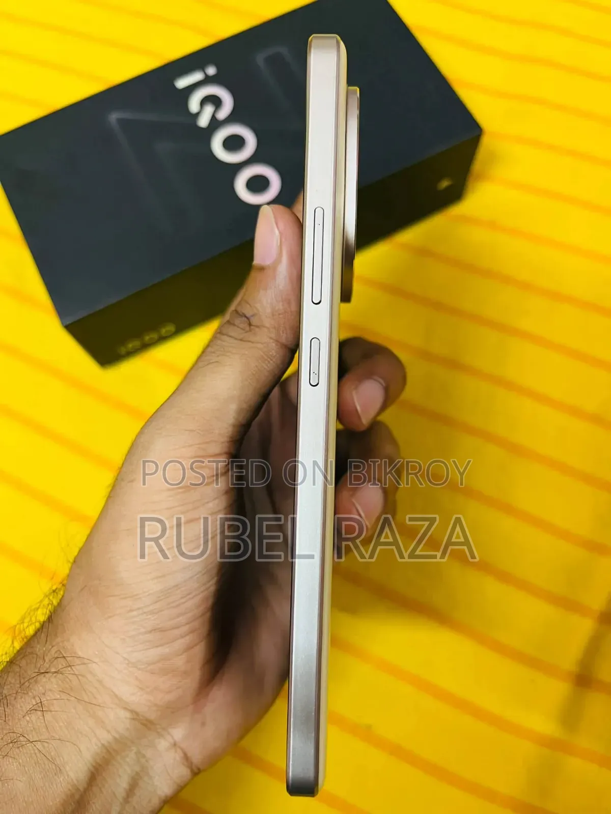 আইকিউওও জেড১০ ২৫৬ জিবি গোল্ড