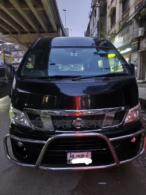 Nissan Caravan (Urvan) 2015 Black