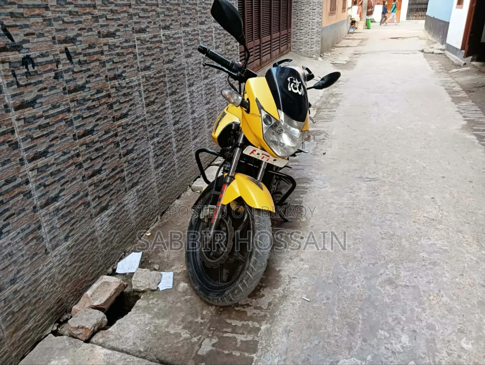 TVS Apache RTR 160 2V 2011 Yellow