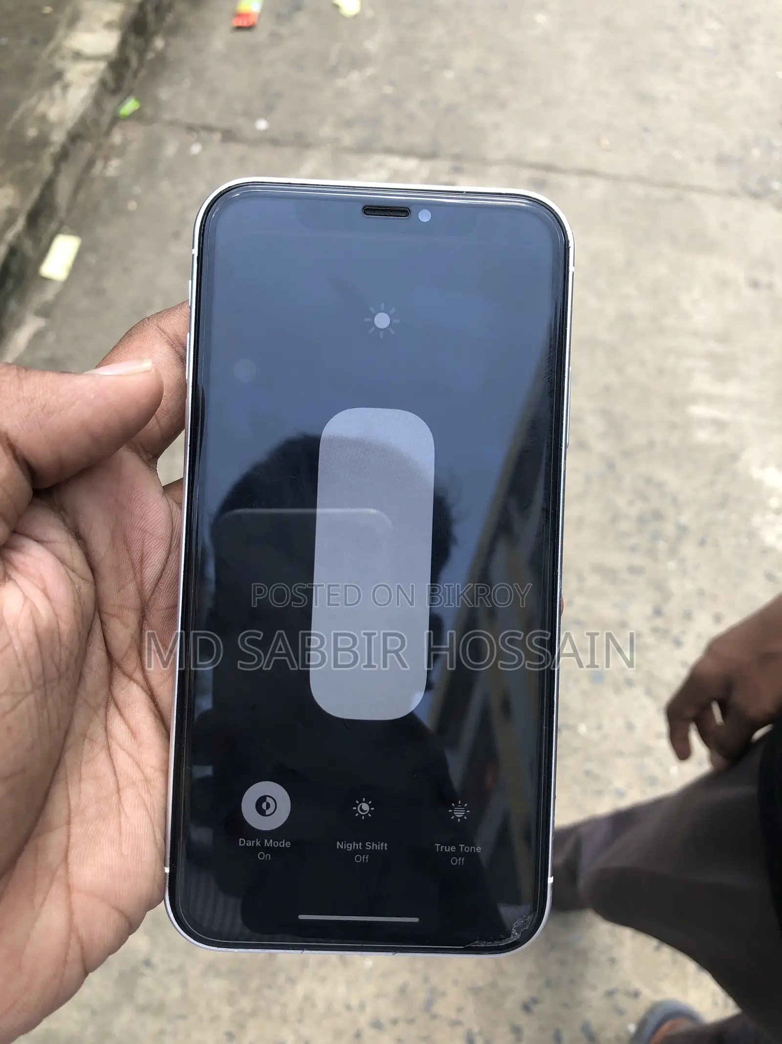 অ্যাপল আইফোন এক্সআর ১২৮ জিবি