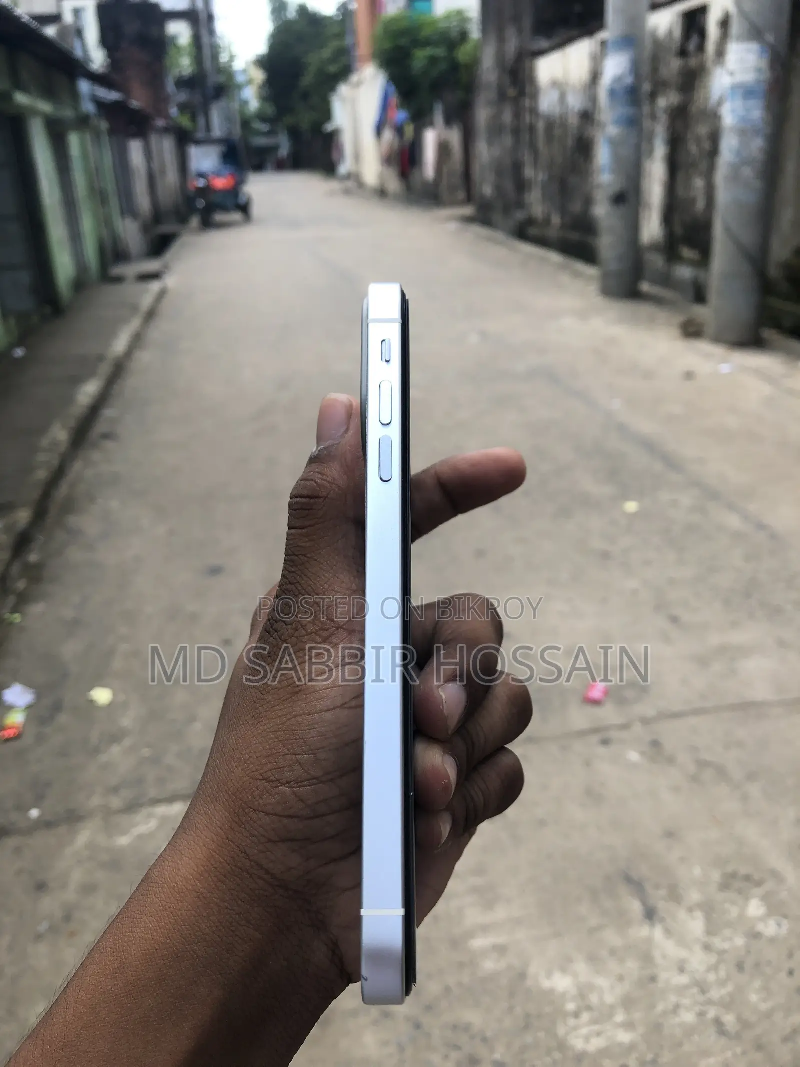 অ্যাপল আইফোন এক্সআর ১২৮ জিবি