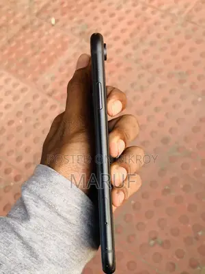 Apple iPhone XR 128 GB Black