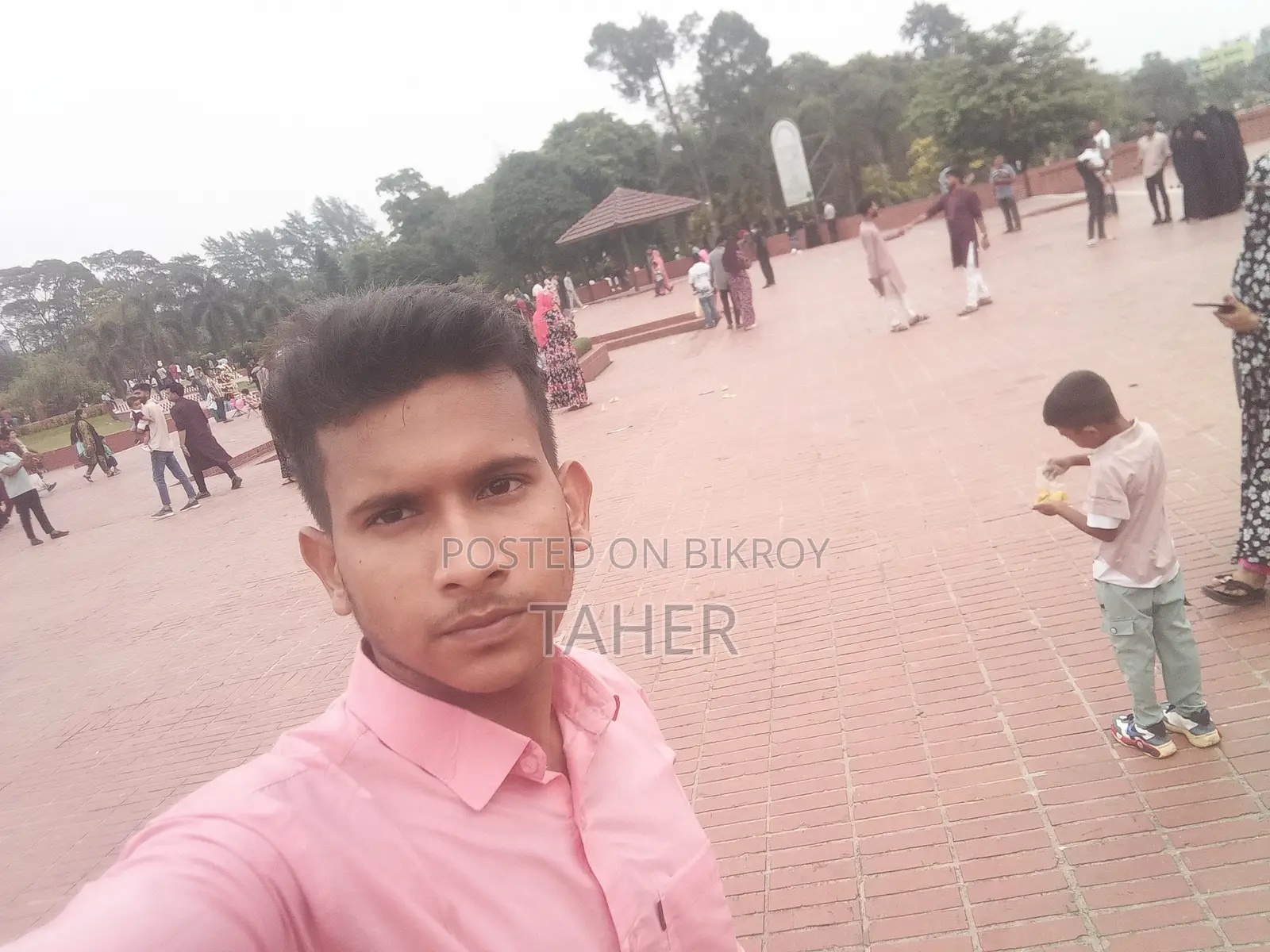 নিয়োগ চলছে অফিশিয়াল ও মার্কেটিং বিভাগে