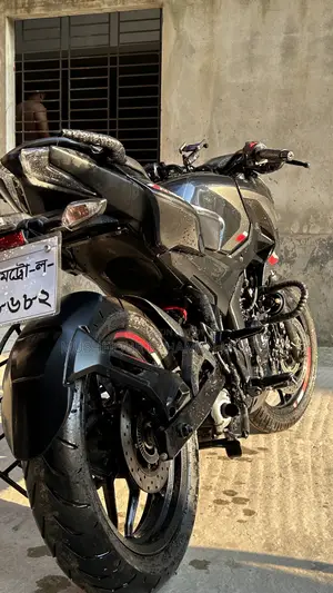 New Bajaj Pulsar N160 2024 Black