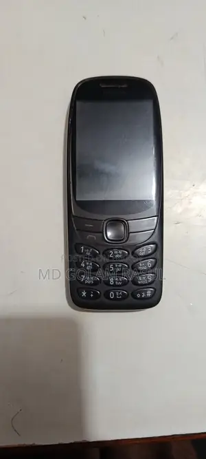 নোকিয়া ৬৩০০ ব্ল্যাক