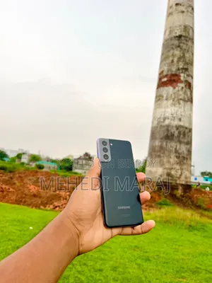 স্যামসাং গ্যালাক্সি এস২১ ৫জি ১২৮ জিবি ব্ল্যাক