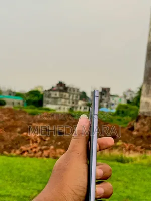 স্যামসাং গ্যালাক্সি এস২১ ৫জি ১২৮ জিবি ব্ল্যাক