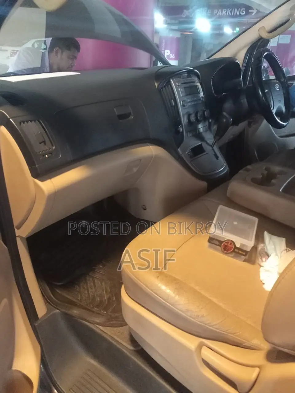 Hyundai H200 2012 Gray