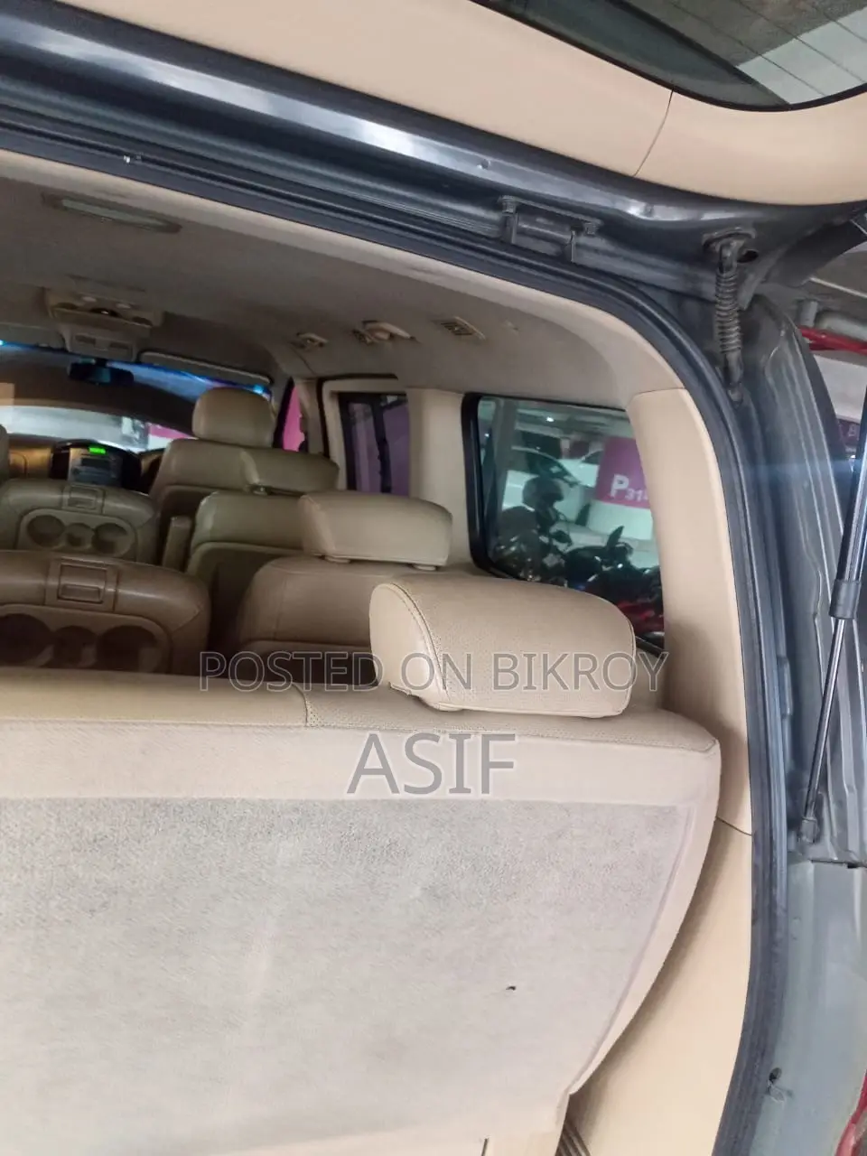 Hyundai H200 2012 Gray