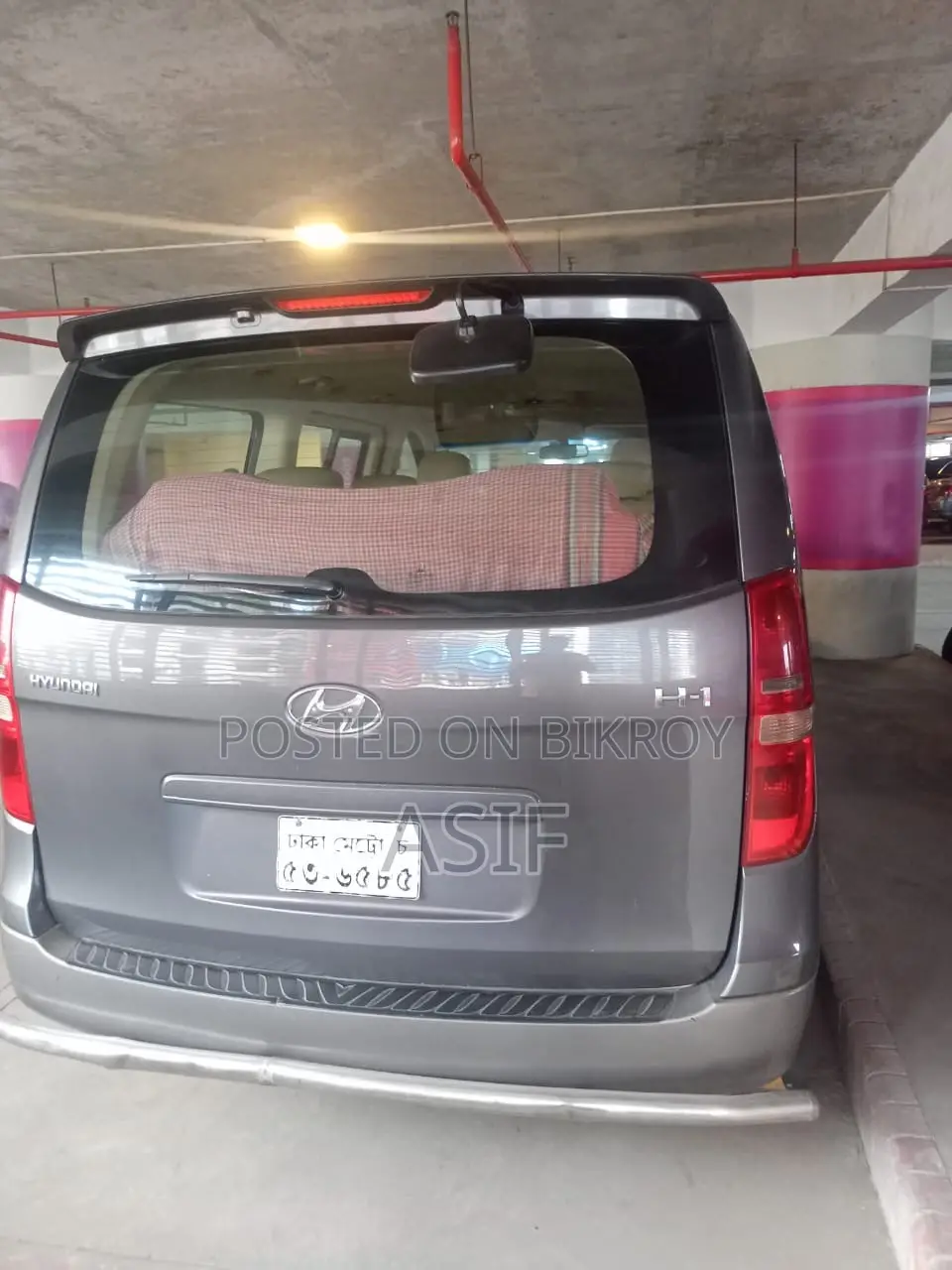 Hyundai H200 2012 Gray