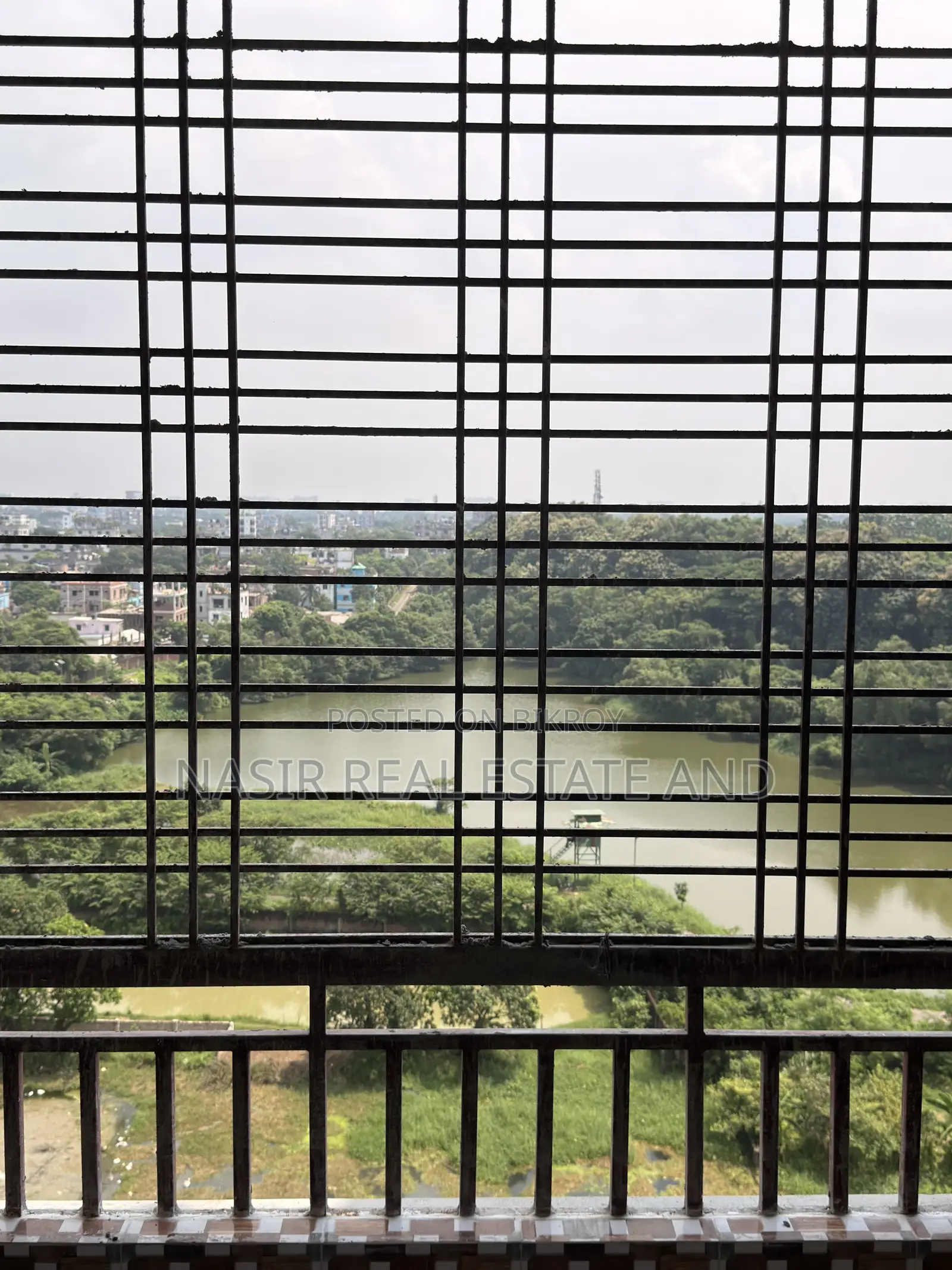 নাসির রিয়েল এস্টেট, সাভার-এ সাজানো ৩ বেডরুমের অ্যাপার্টমেন্ট বিক্রির জন্য