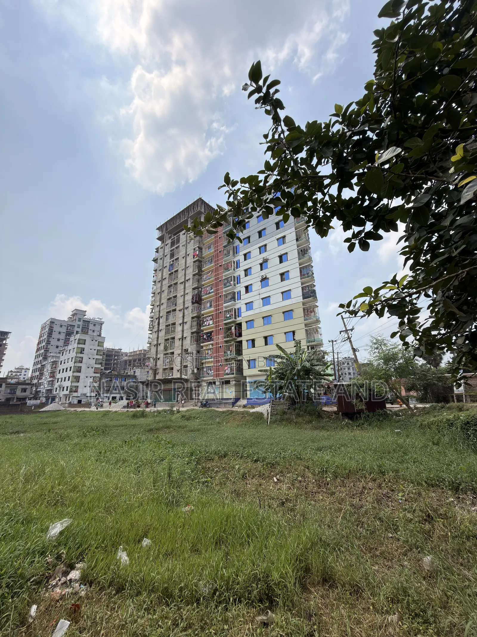 নাসির রিয়েল এস্টেট, সাভার-এ সাজানো ৩ বেডরুমের অ্যাপার্টমেন্ট বিক্রির জন্য
