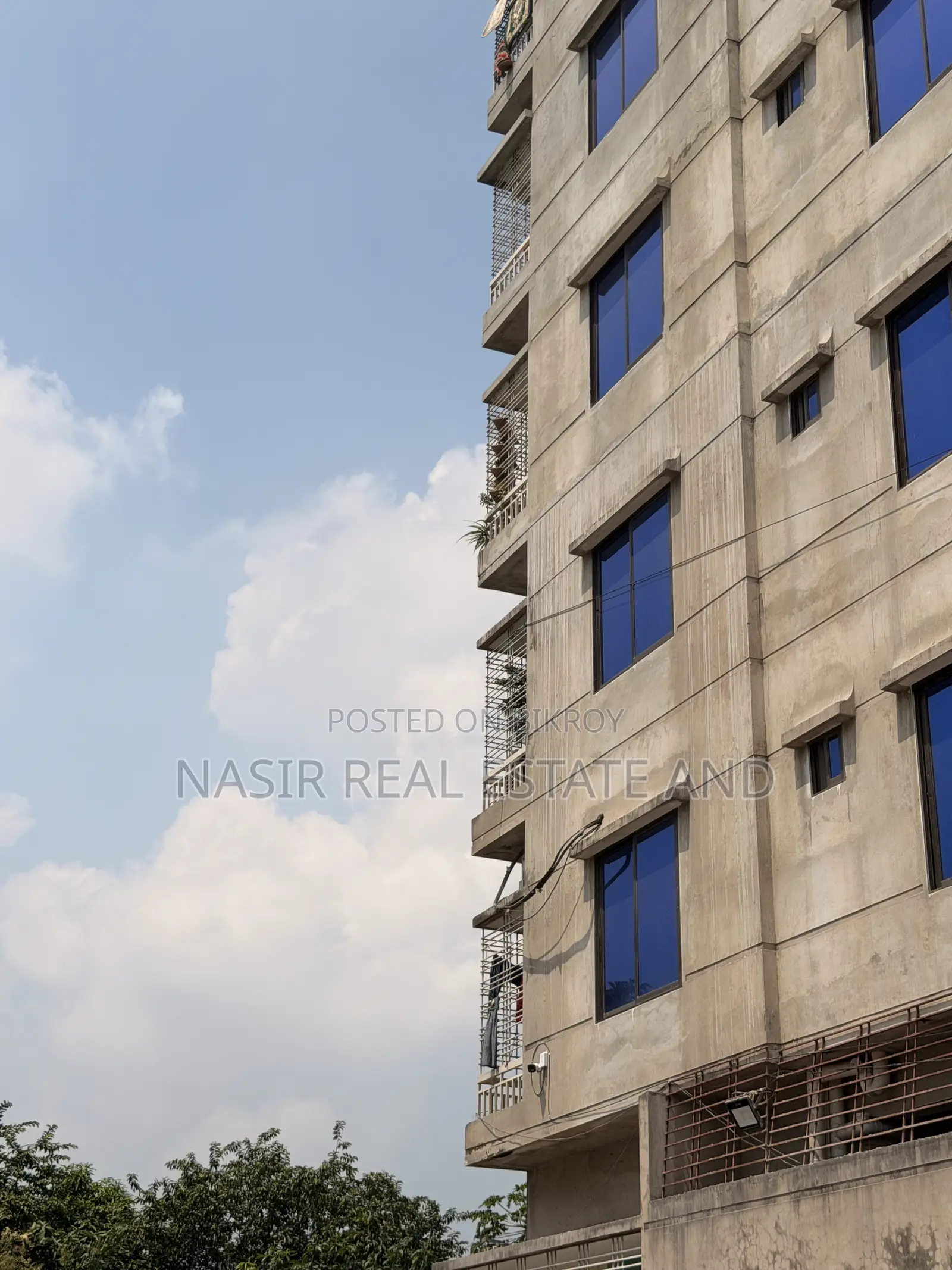 নাসির রিয়েল এস্টেট, সাভার-এ সাজানো ৩ বেডরুমের অ্যাপার্টমেন্ট বিক্রির জন্য