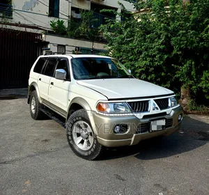 Mitsubishi Nativa 2005 White