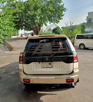 Mitsubishi Nativa 2005 White