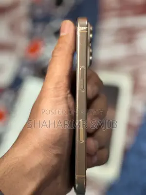 Apple iPhone 16 Pro 128 GB Gold